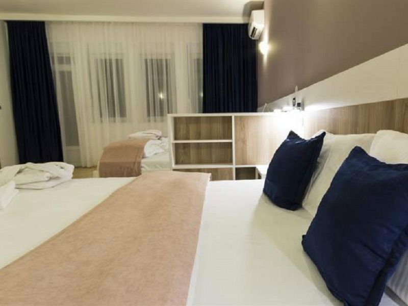 Airport Hotel Garni Belgrad Zewnętrze zdjęcie