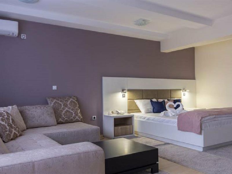 Airport Hotel Garni Belgrad Zewnętrze zdjęcie
